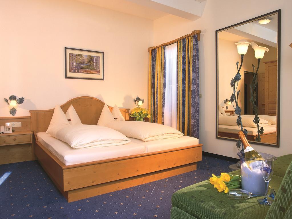 Sporthotel Snowwhite Obertauern Cameră foto
